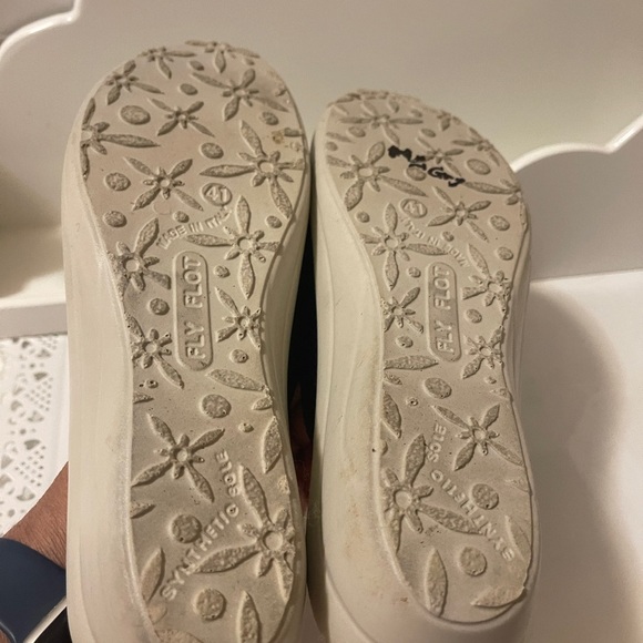 Fly Flot Flat Mule made in Italy soft and chic Retil price $120. new conditions - Picture 16 of 16